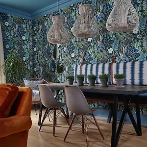 Holiday home The Lark - High Style By The Baths, Bath
