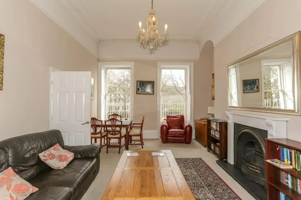 Green Park Central Bath Apartment